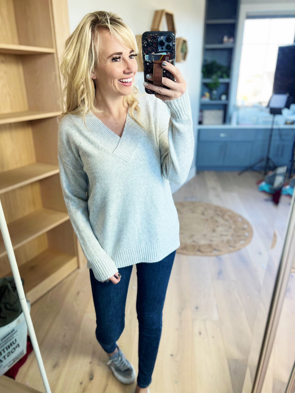 Star of the Show Long Sleeve Sweater in Light Gray