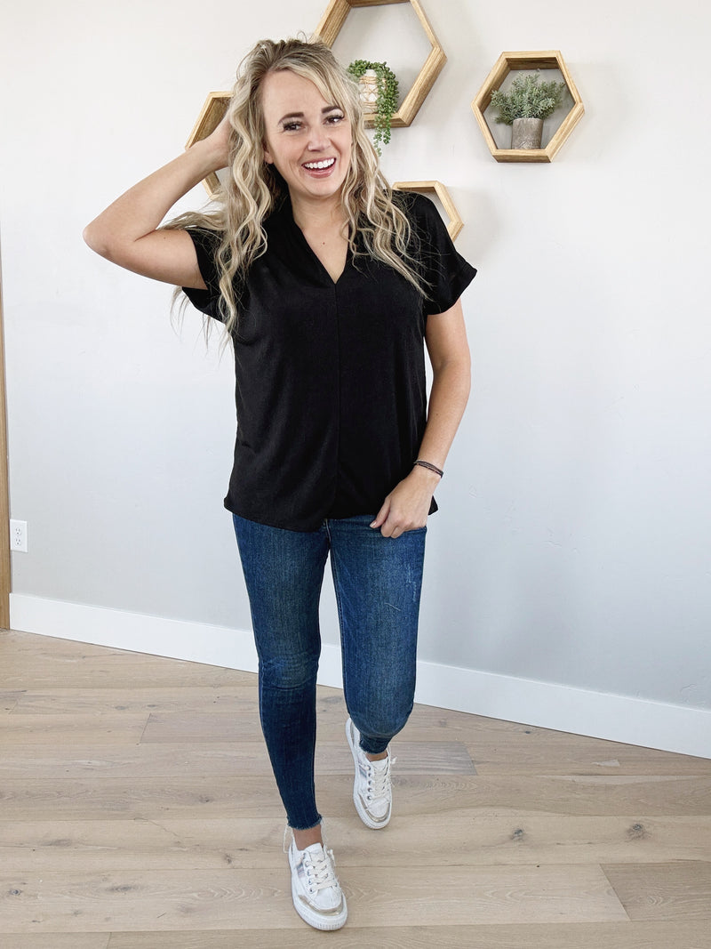 Everlasting Love V-Neck Short Sleeve in Black