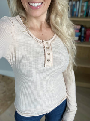 Leah Top in Beige