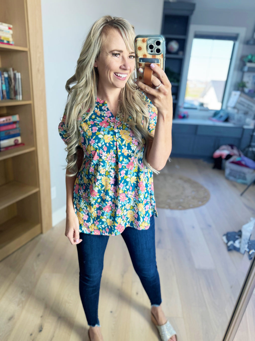 You're the Only One Wrinkle Free Top in Teal Floral
