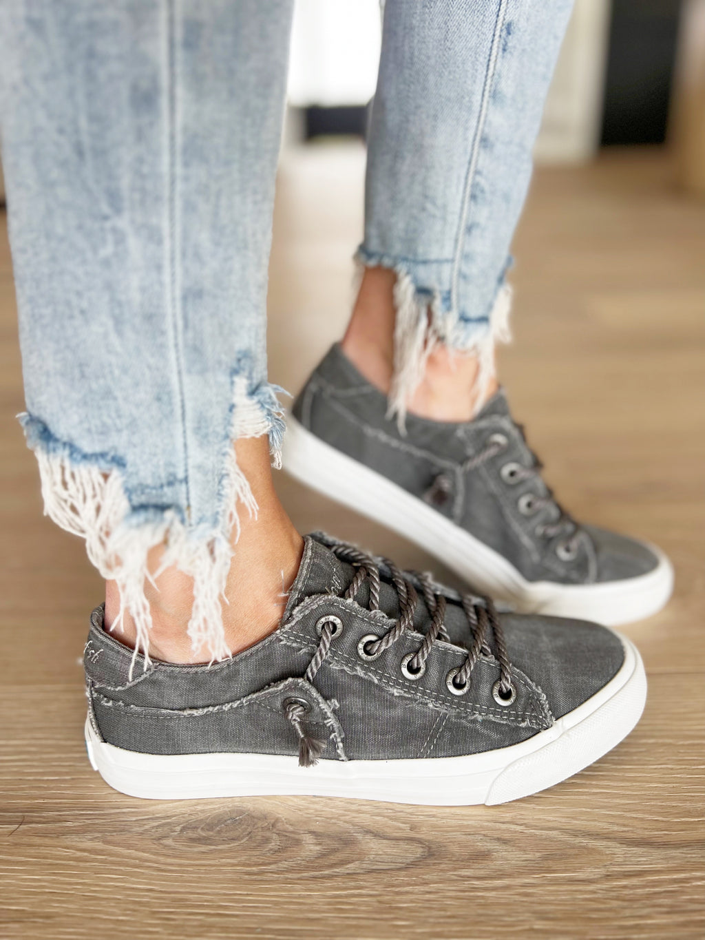 Blowfish Enjoy The Journey Sneakers in Storm Gray