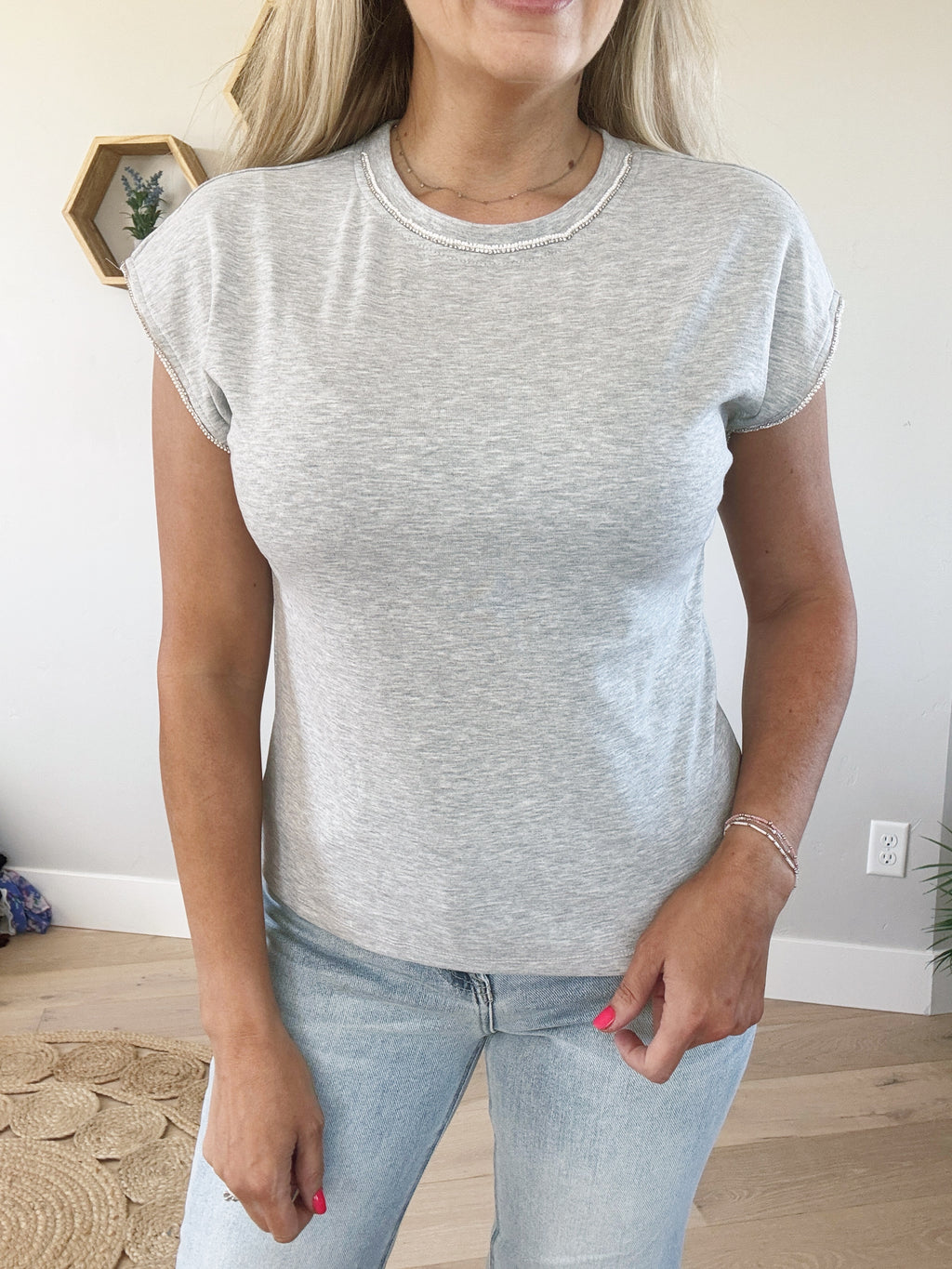 Nature Girl Solid Knit Short Sleeve in Heather Gray