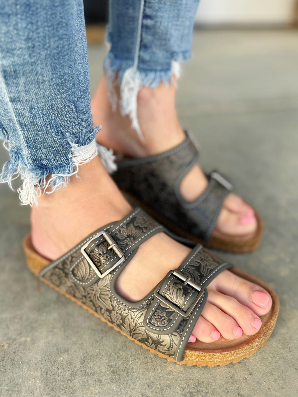 Very G Comfort and Style Sandals in Grey