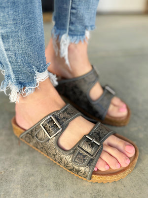 Very G Comfort and Style Sandals in Grey