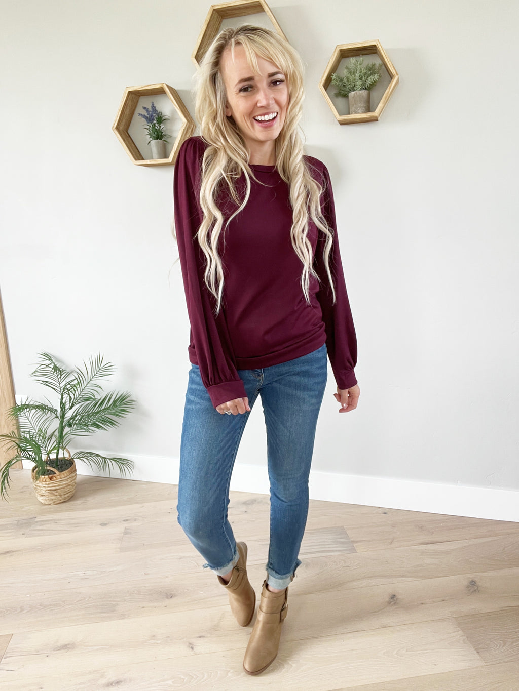 Looking Smart Round Neck Puff Sleeved Top in Wine
