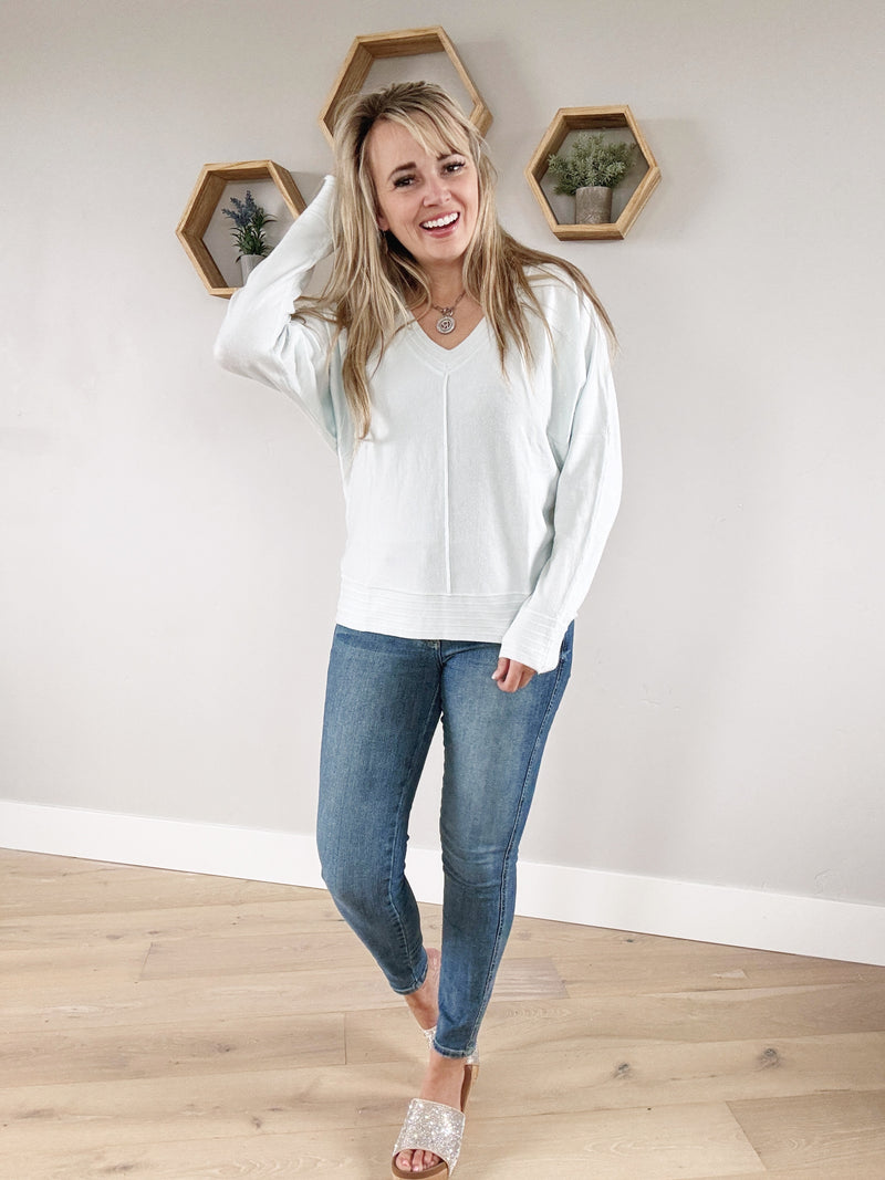 Success V-Neck Pullover with Center Seam in Powder Blue