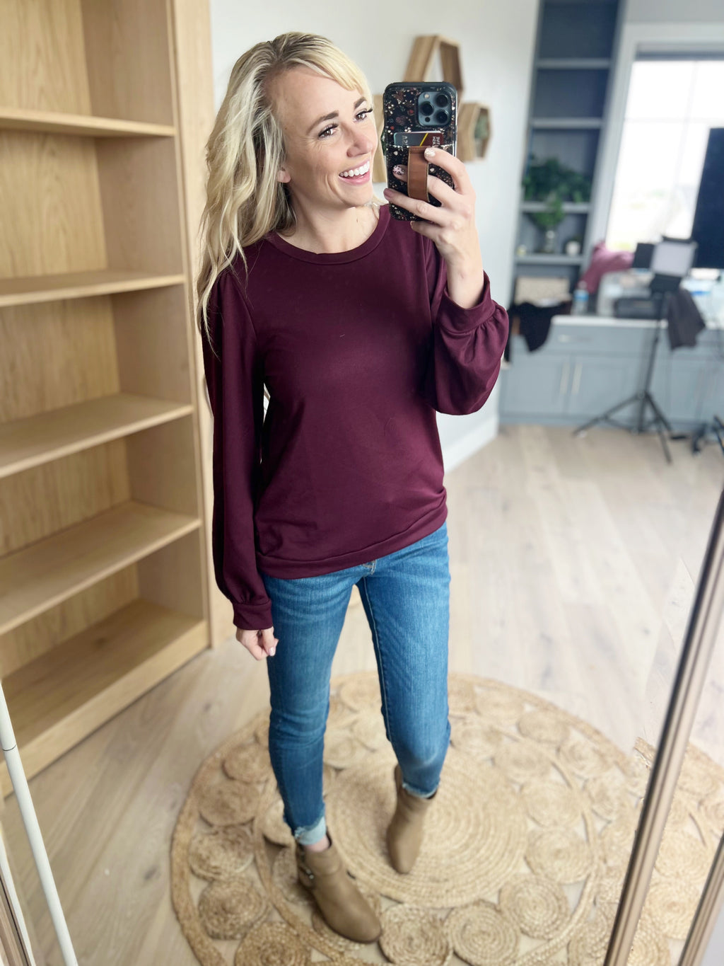 Looking Smart Round Neck Puff Sleeved Top in Wine