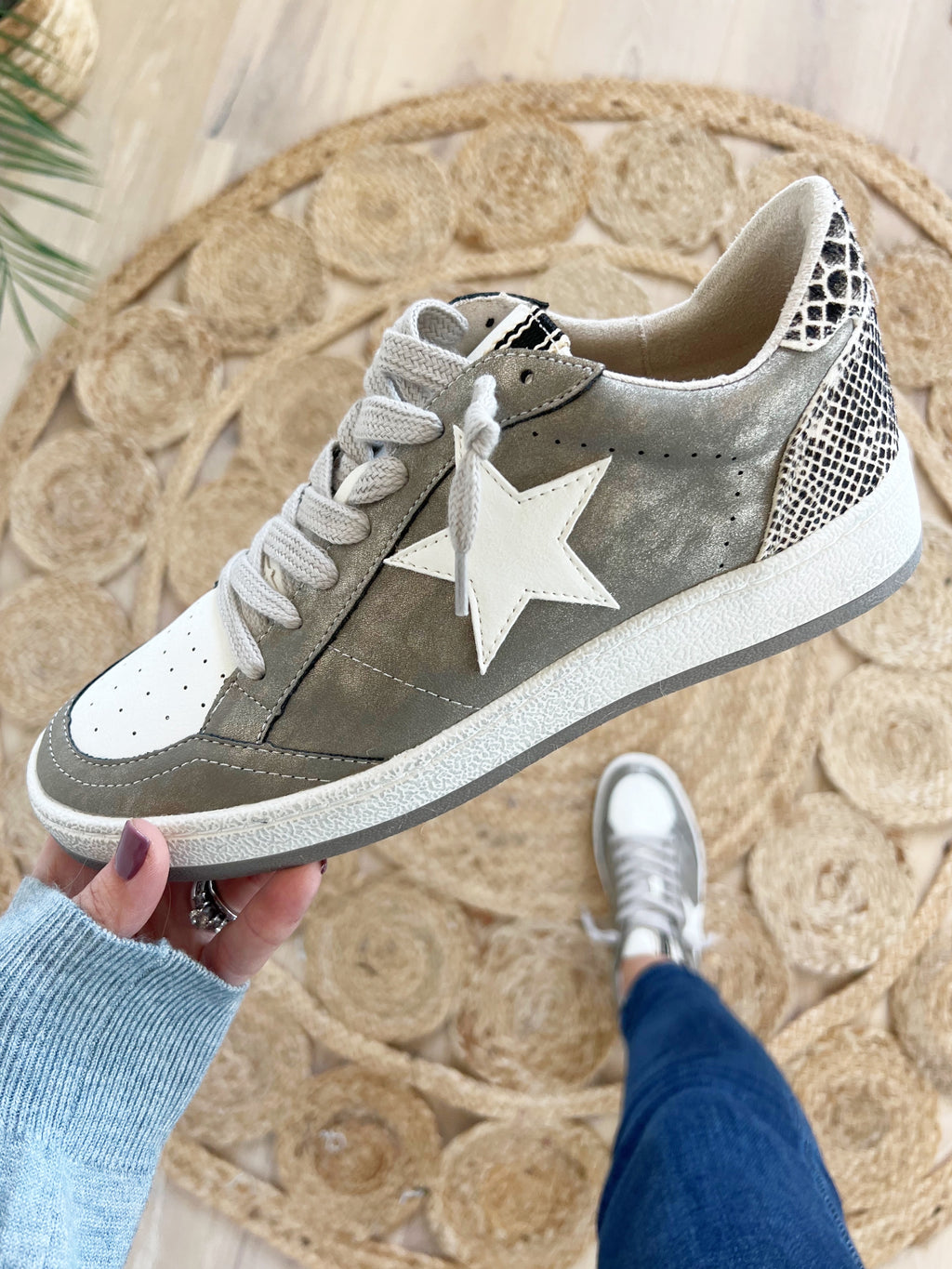 ShuShop Paz Sneakers in Distressed Pewter