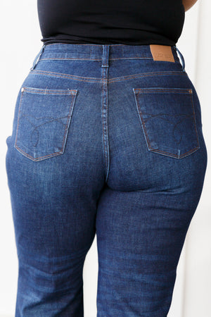 Judy Blue High Rise Button-Fly Straight Jeans