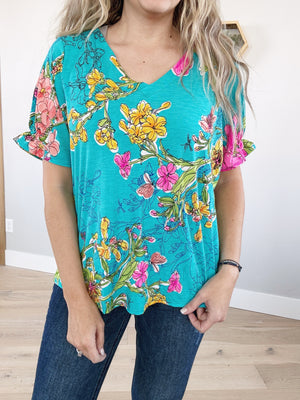 The Best Years Flower Print Boxy V-Neck Short Sleeve in Jade & Pink