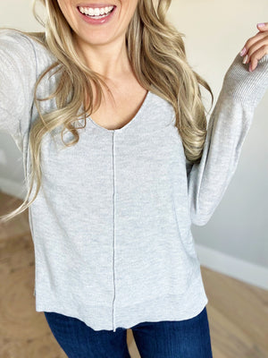 Carry On Light Weight V-Neck Sweater in Pewter