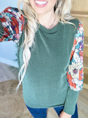 Moonlight Floral Top in Olive