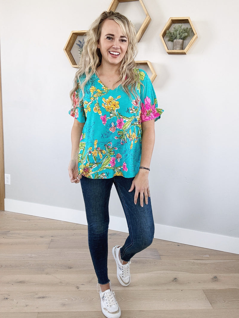 The Best Years Flower Print Boxy V-Neck Short Sleeve in Jade & Pink