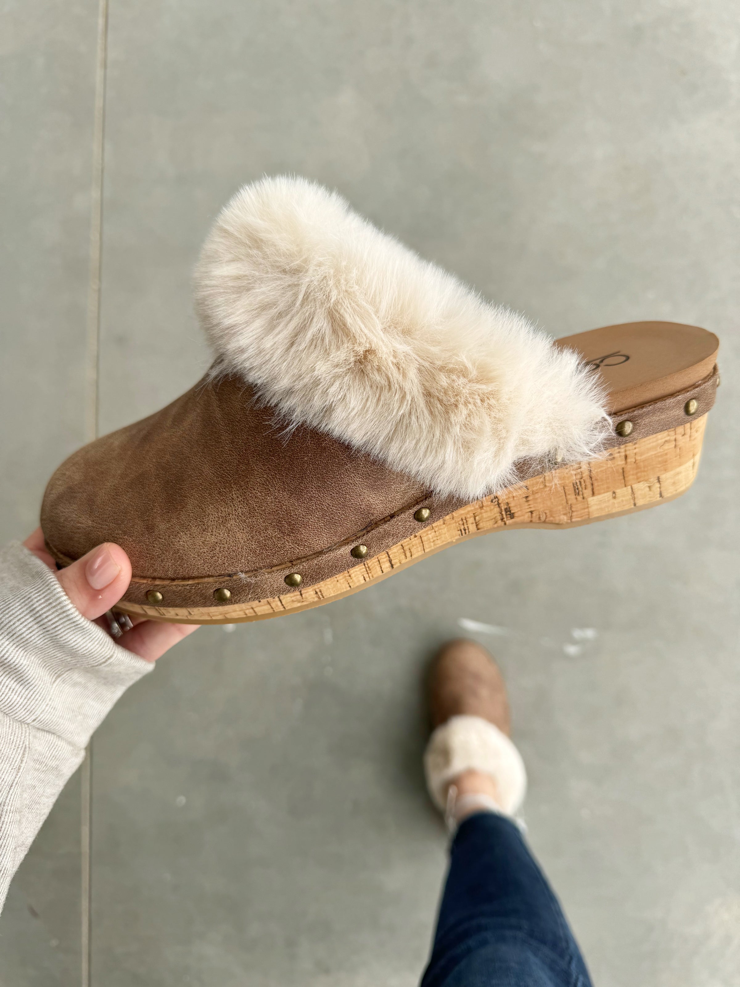 Corky's Just Fur Fun Clogs in Tan (SALE) – Ivory Gem