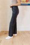 Judy Blue High Rise Classic Straight Jeans in Washed Black