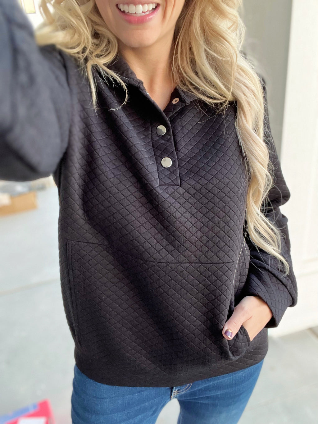 Connections Quarter Zip Pullover in Black