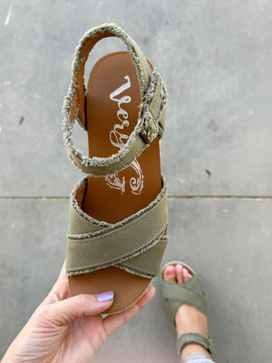 Very G Brista Sandals in Khaki