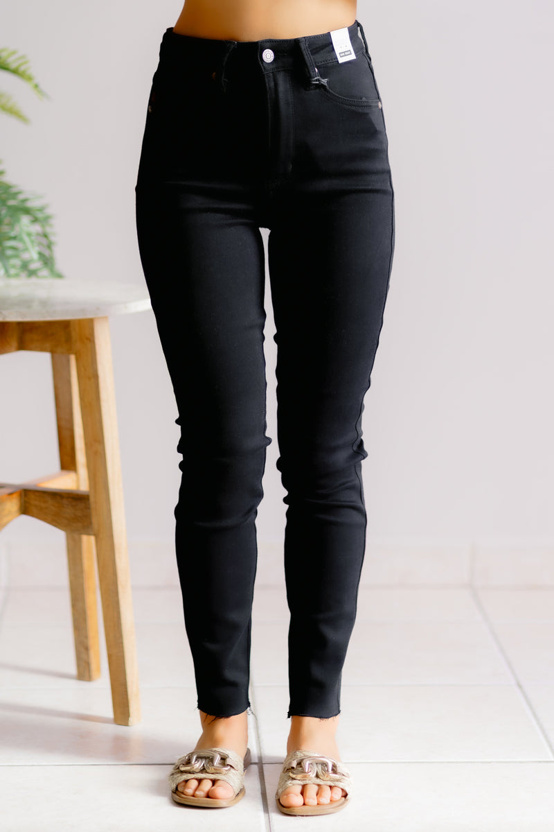Judy Blue Blackout Babe Tummy Control Jeans