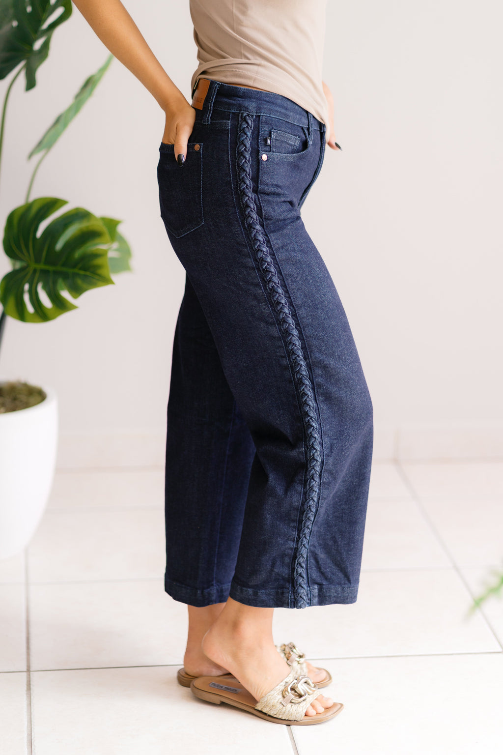 Judy Blues Desert Weave Crops