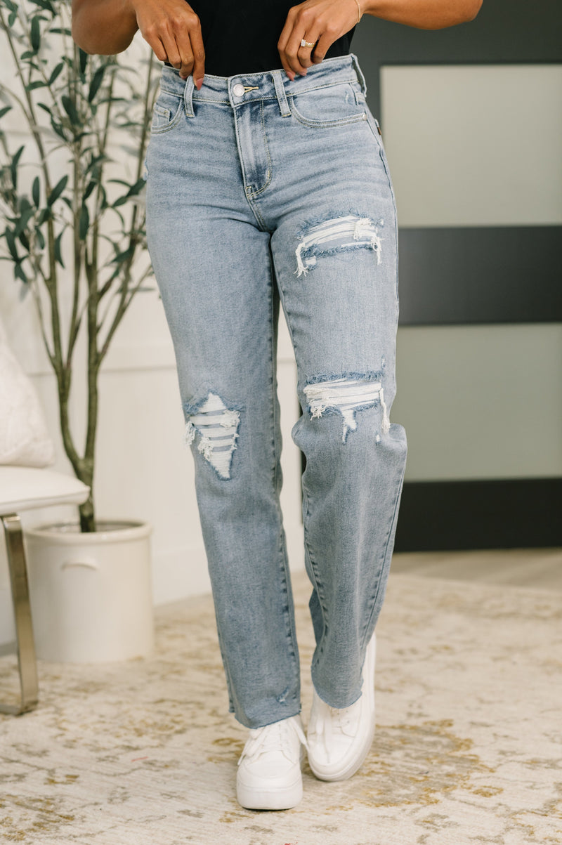 Judy Blue Mid Rise 90's Straight Jeans