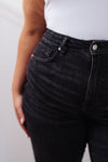 Judy Blue High Rise Control Top Straight Jeans in Washed Black
