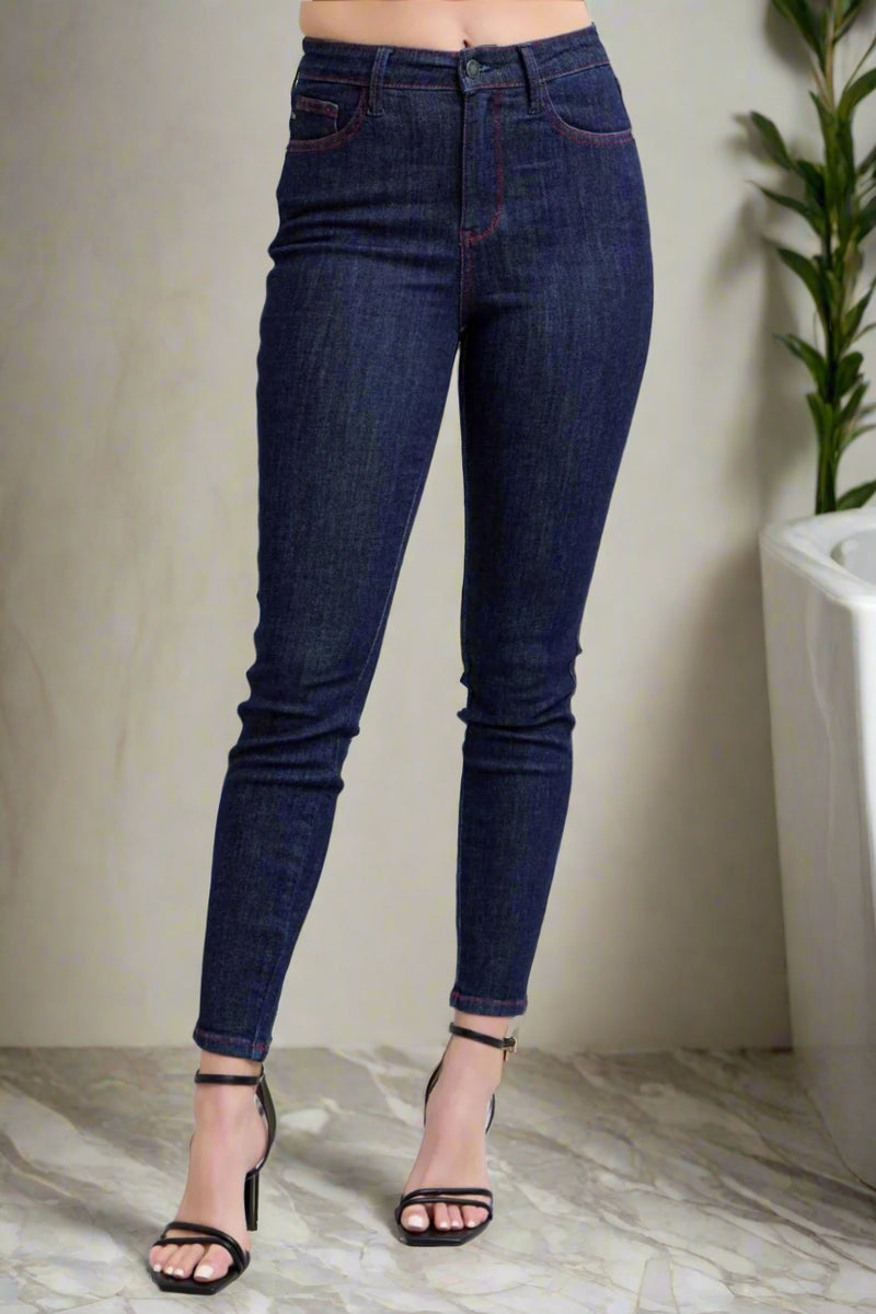 Judy Blue Heart Shaped Back Pocket Skinny Jeans