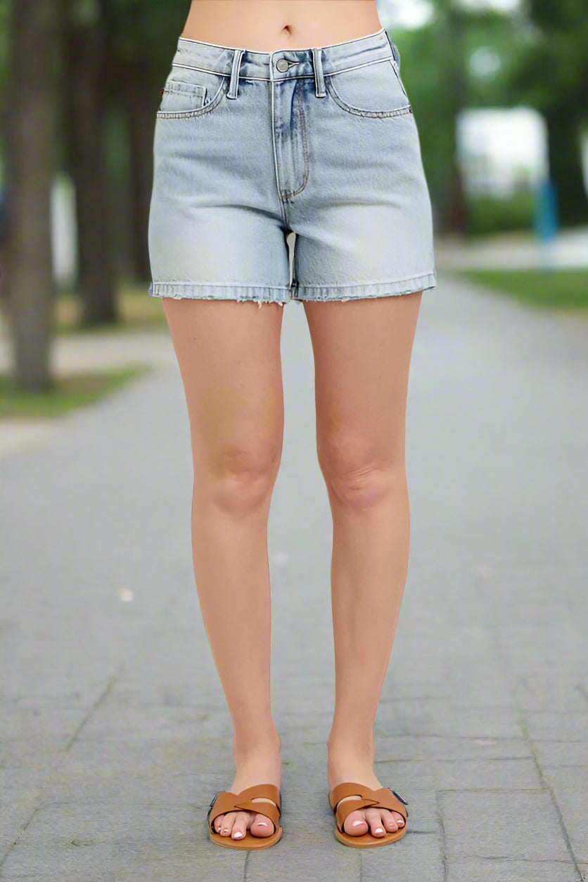 c97c6f1d-3688-4bca-8d88-76fe21a1eb05-Max
