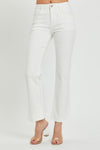 Risen Mid Rise Jeans with Pockets