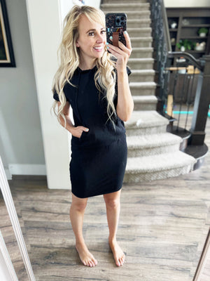 Casually Chic Hooded Short Sleeve Dress in Black
