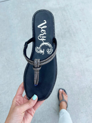Very G First Dibs Sandals in Black