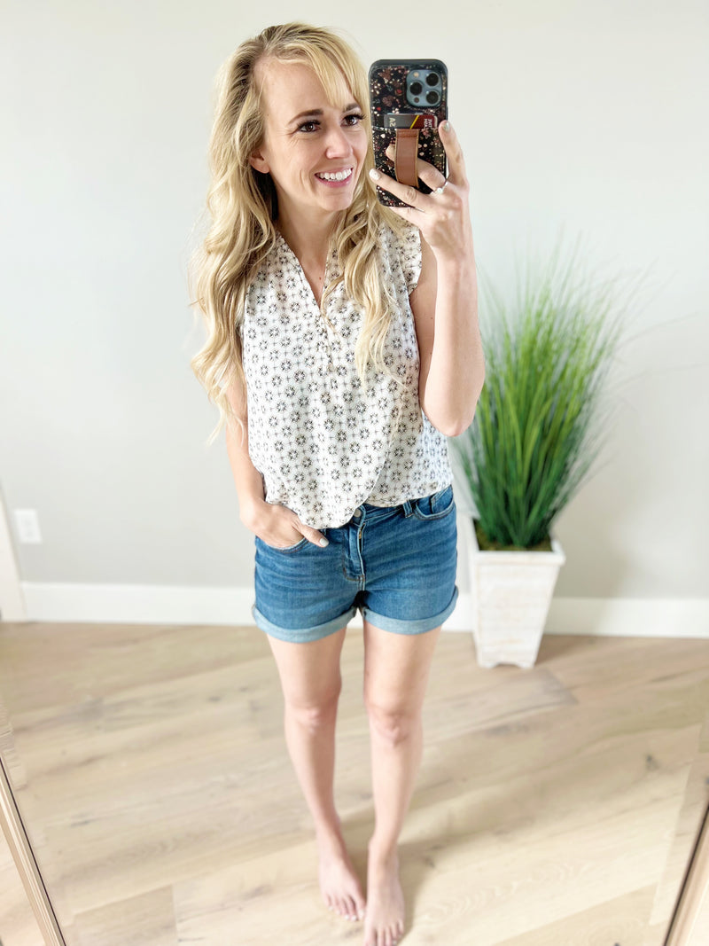 Suddenly Chic Black Tile Print Sleeveless Top