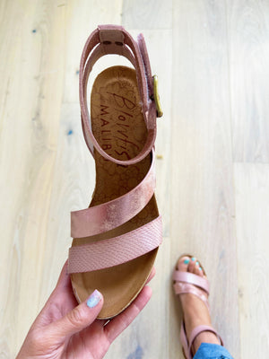 Blowfish Keeping Up Wedge Sandals in Rose Gold