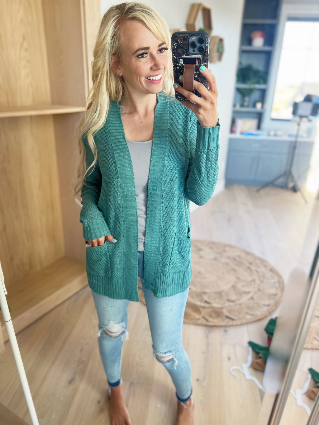 Meet me in the Middle Cardigan in Jade