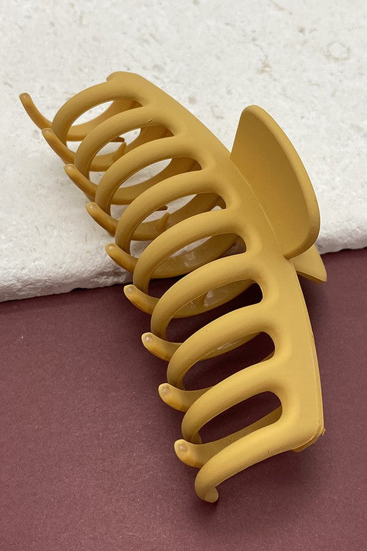 MaryAnne Jumbo Hair Claw (Multiple Colors)