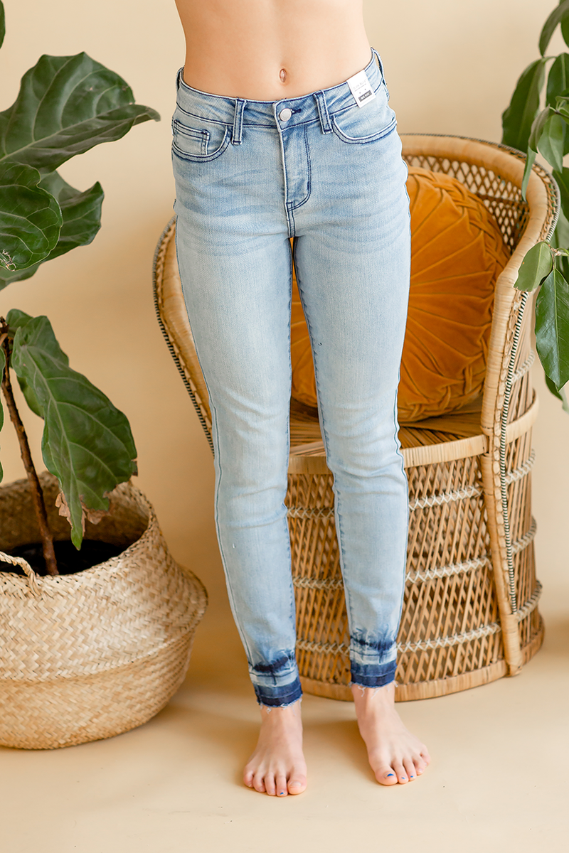 **Market DEAL** Judy Blue Been Good Light Wash Jeans