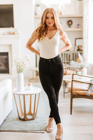 Judy Blue High Rise Tummy Control Skinny Jeans in Black