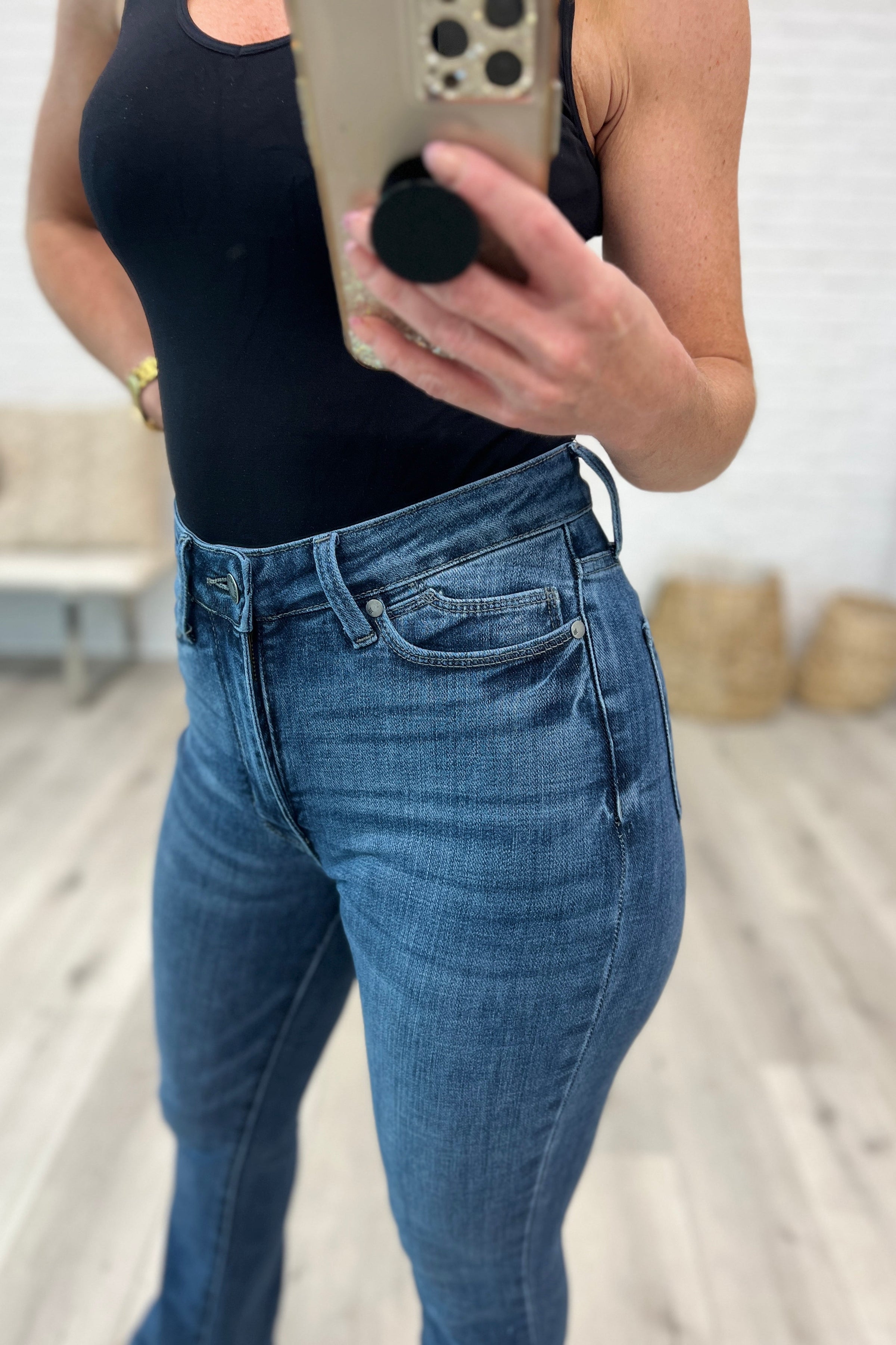 Judy Blue Tummy Control Shield Pocket Skinny Jeans – Ivory Gem