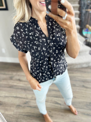 Idealization Floral Blouse in Black