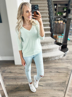 I Needed It 3/4 Sleeve V-Neck Top in Mint