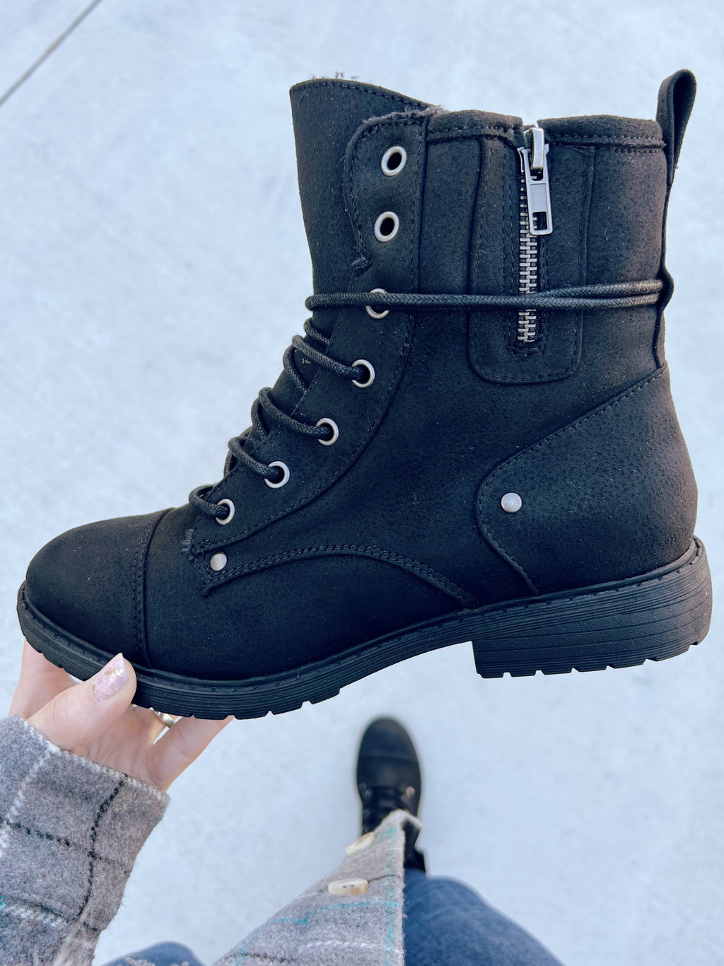 Very G Incredible Boot in Black