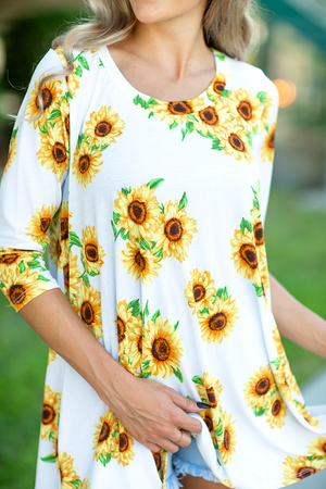 Carry On Sunflower Tunic Top in Ivory (SALE)