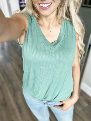 Discovery Tank in Dark Sage