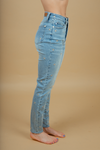 Judy Blue Shooting Stars Embroidered Light Wash Jeans