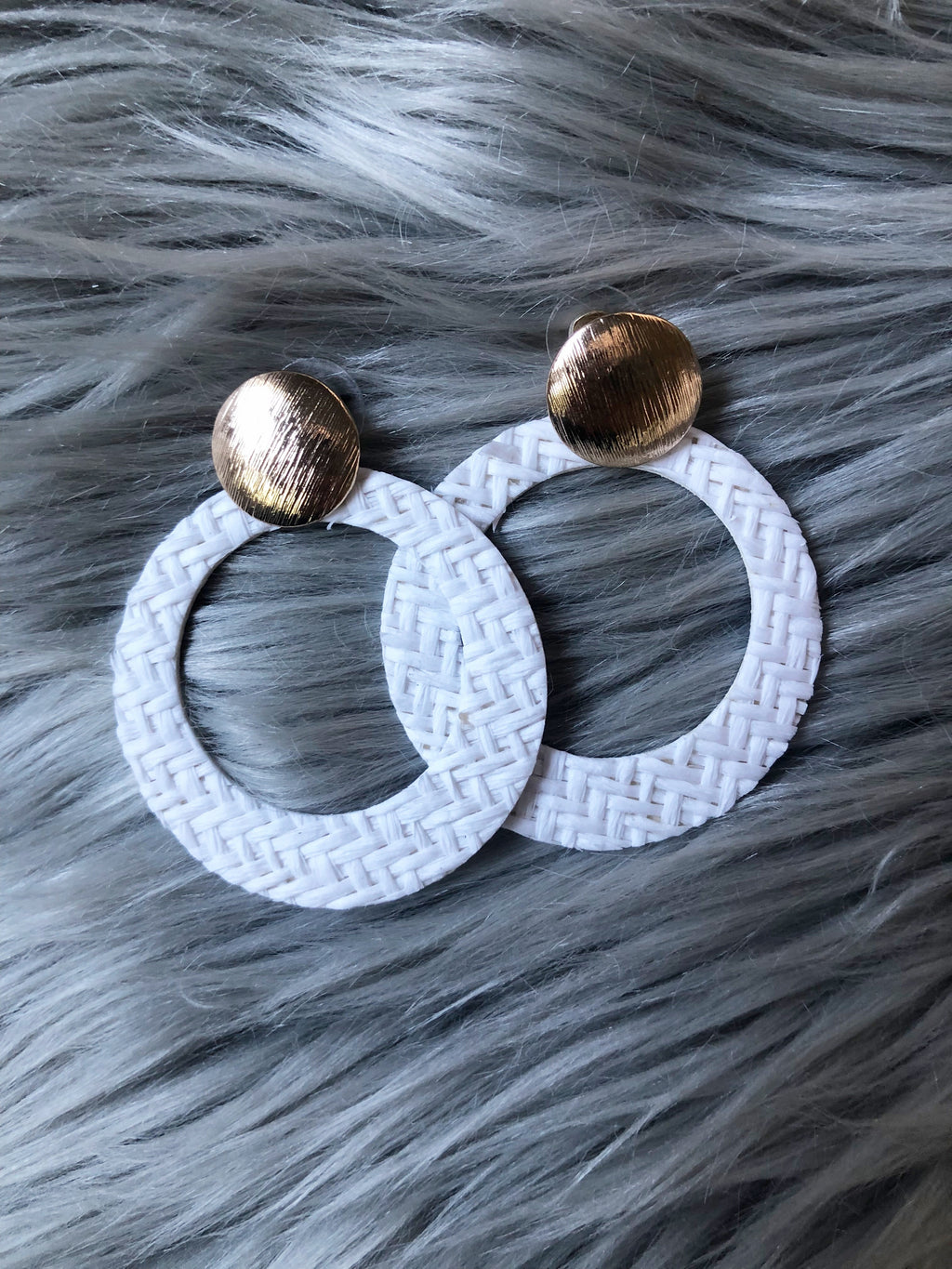Laura Earrings (Two Colors)