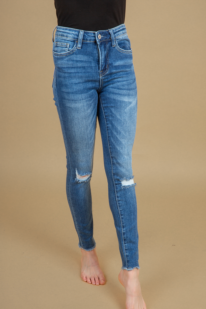 Vervet No One Else Distressed Skinny Jeans