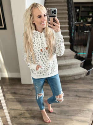 Wanakome Elise Pullover Hoodie in Ivory