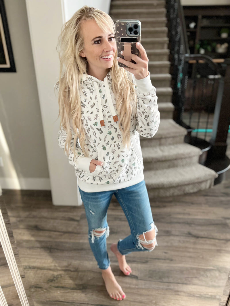 Wanakome Elise Pullover Hoodie in Ivory