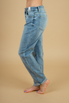 Judy Blue Without Warning Girlfriend Jeans